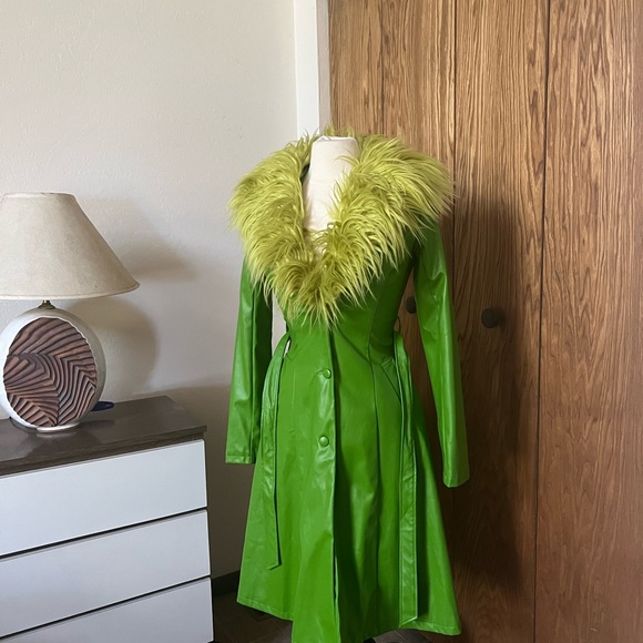 Green Slime Vegan Leather trench coat - Picture 2 of 3